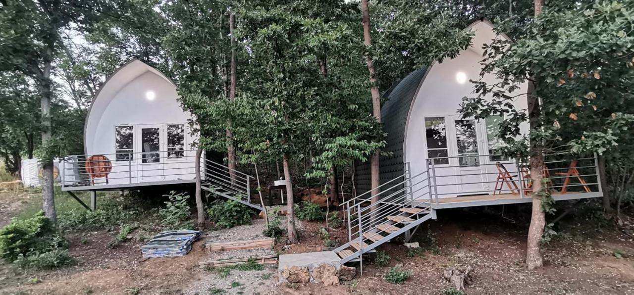 Bungalovi Api-Centar Gornji Milanovac Luaran gambar
